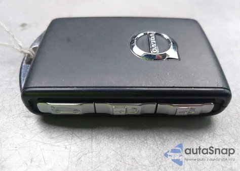 2022 Volvo Xc60 B5 Momentum from USA, damaged, VIN YV4L12DK1N1002632